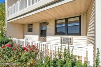 Building Photo - 75 Wharfside Dr