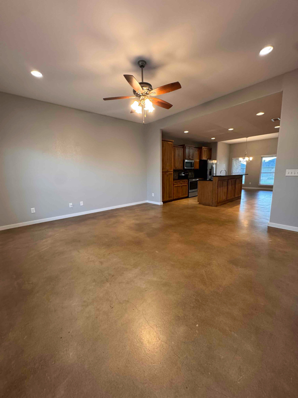 Building Photo - 4117 Carrera Ln