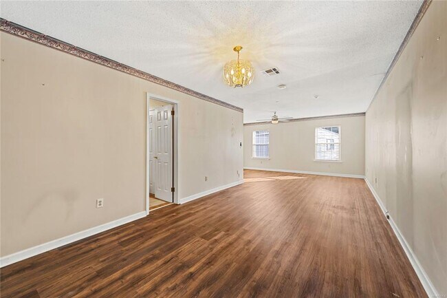 Building Photo - Beautiful 5BR/2BA Home in Montgomery, AL