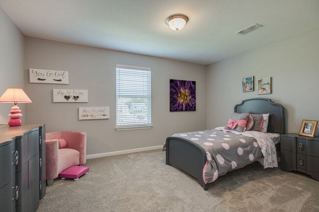 Building Photo - 119 Millet St