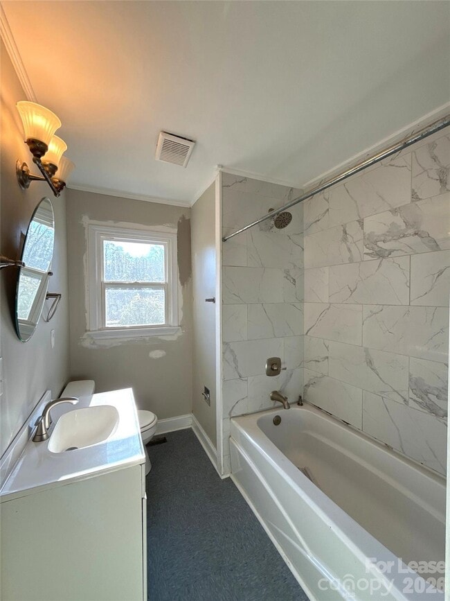 Building Photo - 4152 Blenhein Rd