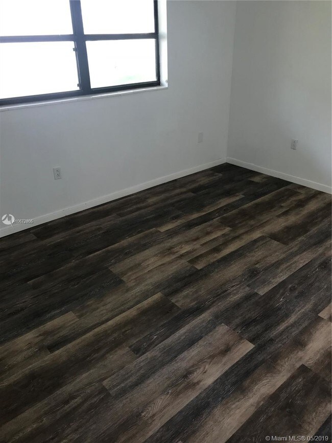 Building Photo - 10370 SW 220th St