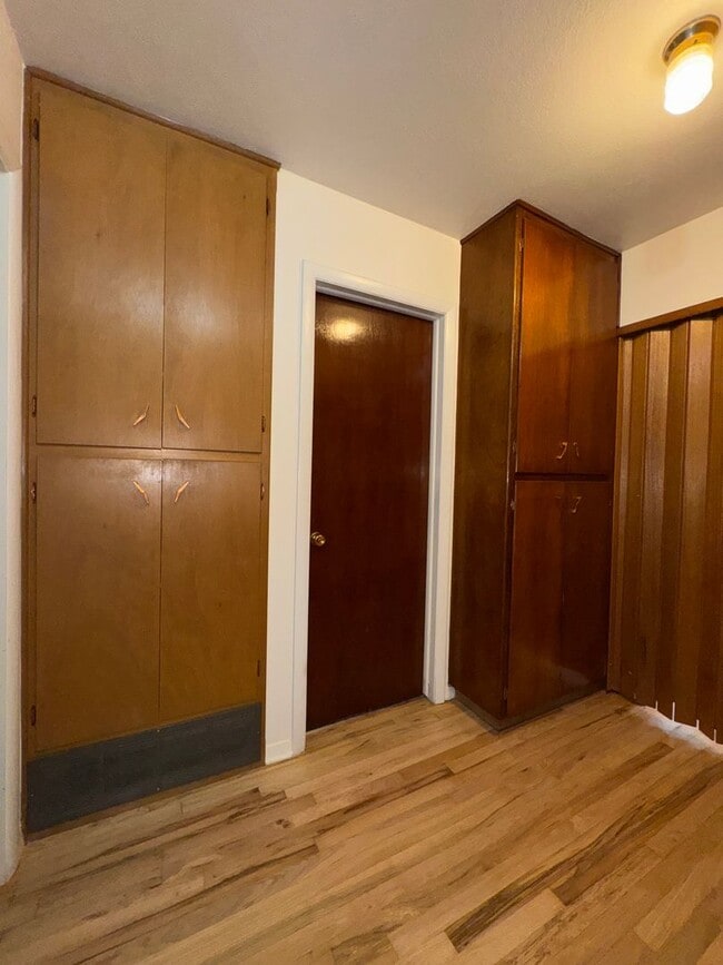 Building Photo - Great 2 Bedroom Condo in Central Fort Collins area