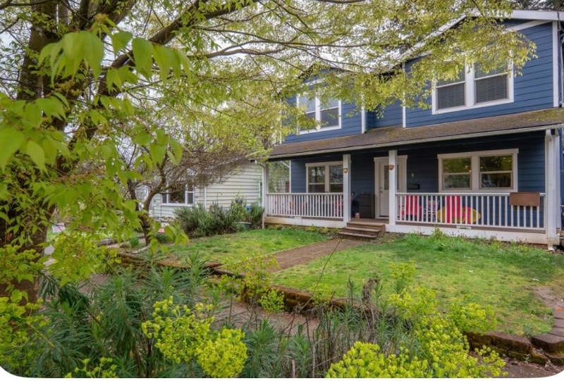 Building Photo - 1924 SE Harney St