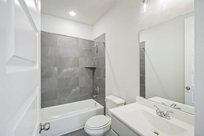 Building Photo - 15655 Scolty Reach Ln