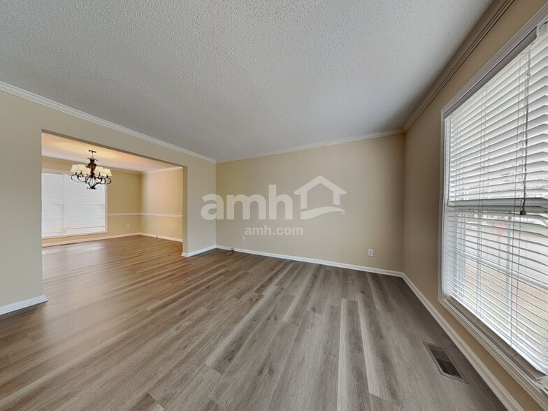 Building Photo - 6613 Ivy Stone Dr