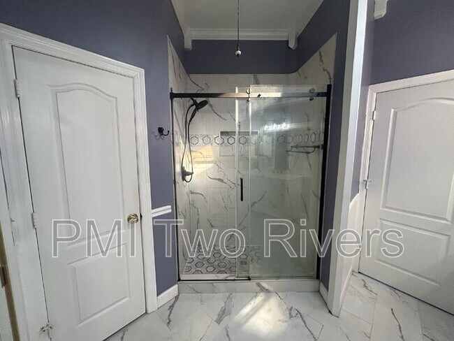 Building Photo - 2820 Chapelwood Dr