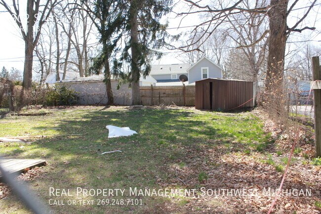 Building Photo - Nice 3 bedroom, 1 bath house in Niles