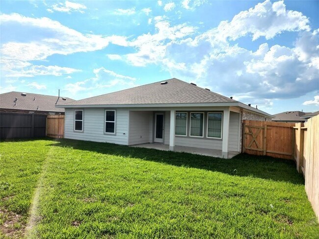 Building Photo - 318 Serena Pk Ln
