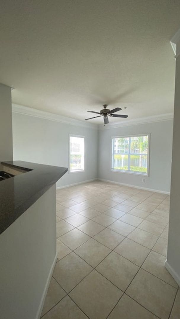 Building Photo - Beautiful Condo Fully Remodeled!! A Must See To Appreciate!!