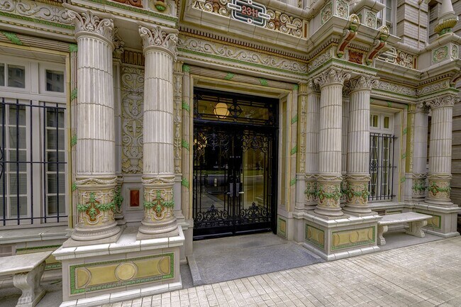 Building Photo - Great Luxury 1 Bedroom 1 Bath on Connecticut Ave in Kalarama