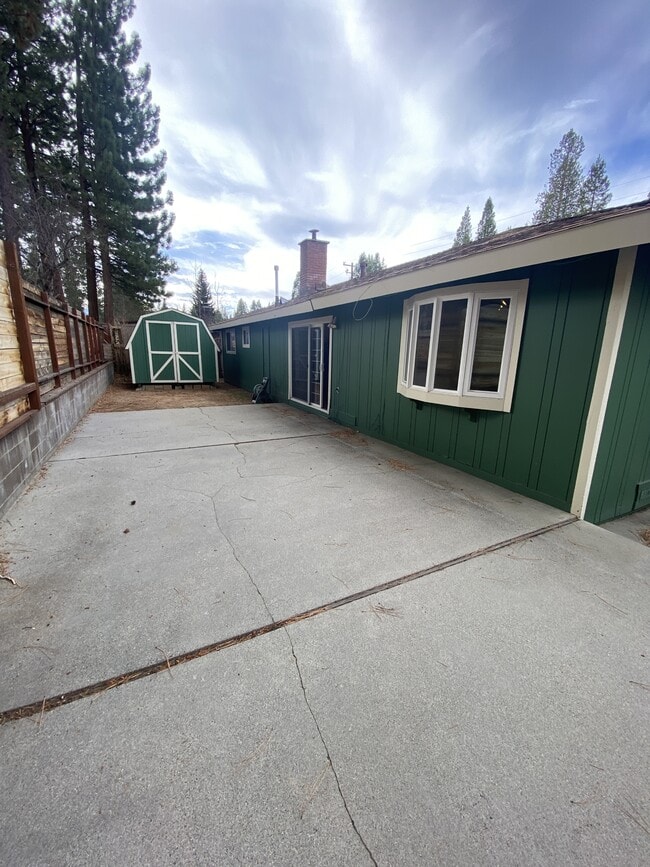 Building Photo - 1431 Rancho Way