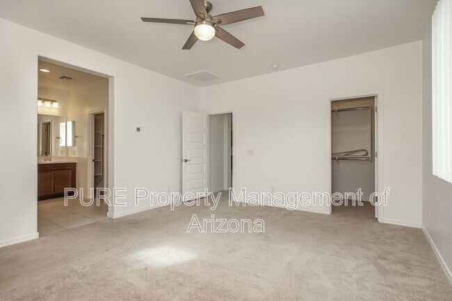 Building Photo - 3769 N 102nd Ave