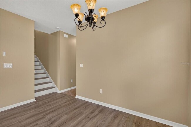 Building Photo - 817 Ashentree Dr