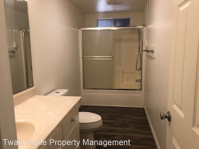 Building Photo - 3 br, 1 bath House - 22916 Black Hawk Dr