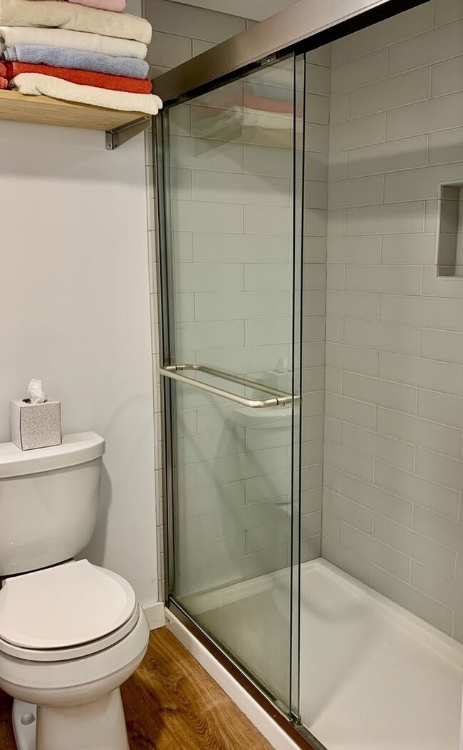 Building Photo - Mint Real Estate Group Admin