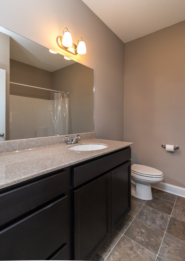 Building Photo - 509 Broadberry Ave