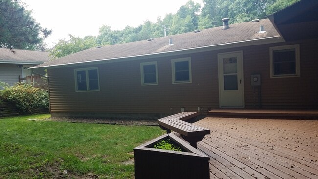 Building Photo - 3BR/2ba Single Family Home in Altoona - DOG FRIENDLY