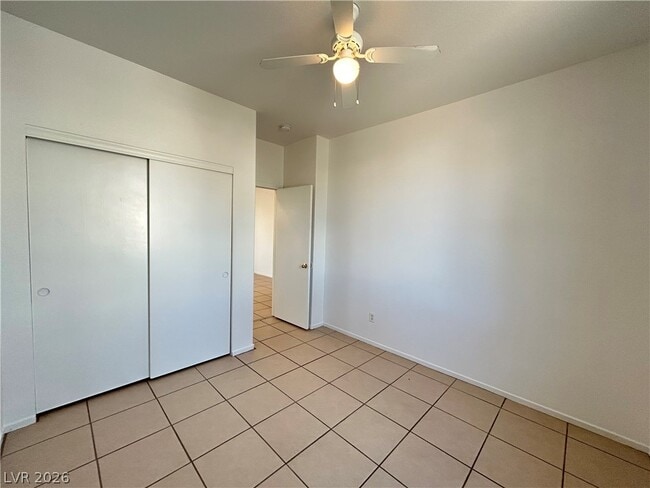 Building Photo - 2685 Park Creek Ln