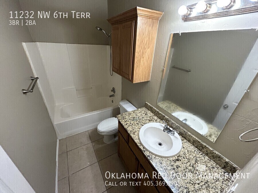 Building Photo - 11232 NW 6th Terrace