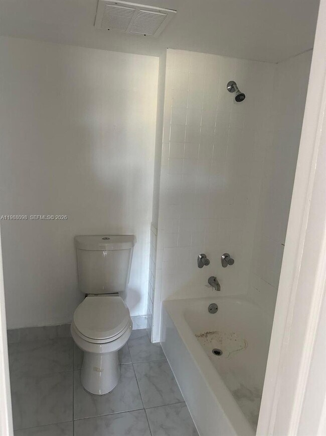 Building Photo - 4500 NW 79th Ave