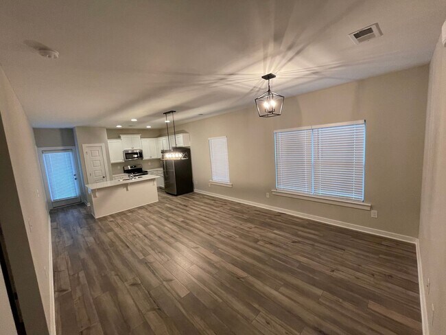 Building Photo - Home for Rent in Oak Grove, AL!!! Available to View with 48 Hour Notice!!!