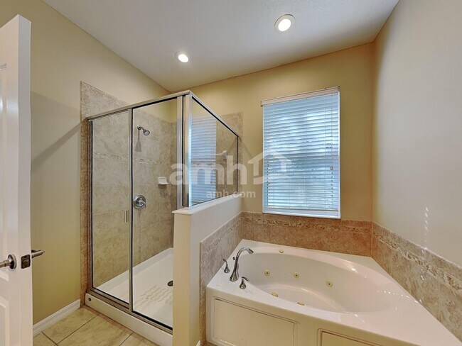 Building Photo - 1942 Beardsley Dr