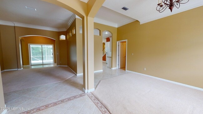 Building Photo - 11861 Lake Fern Dr