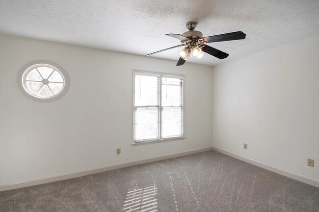 Building Photo - 401 Defoors Landing NW