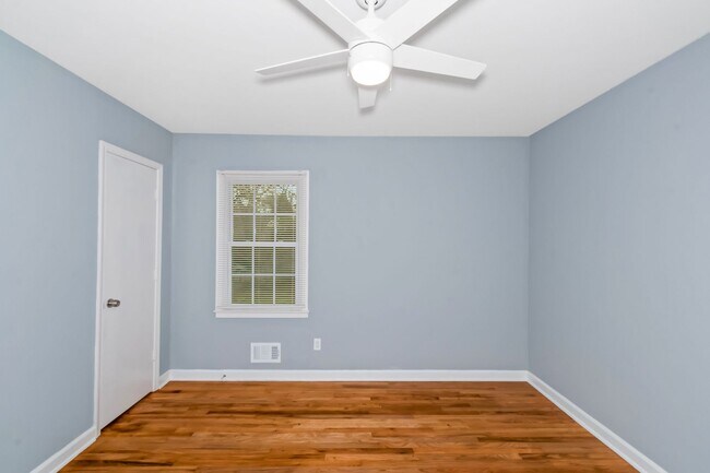 Building Photo - 2019 Knight Ct SE