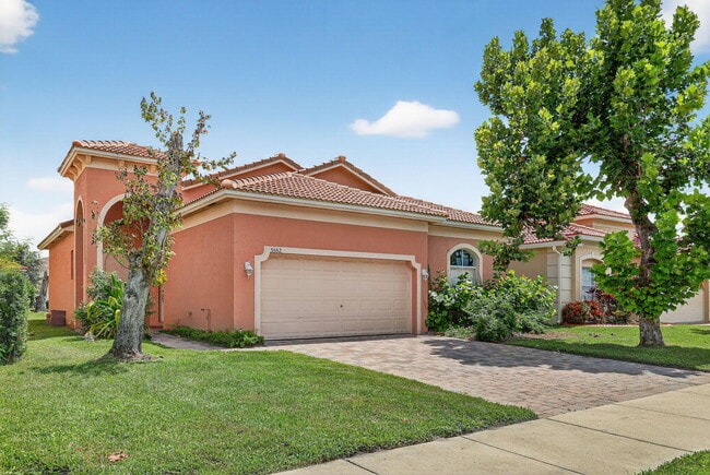 Building Photo - 5552 Spanish River Rd