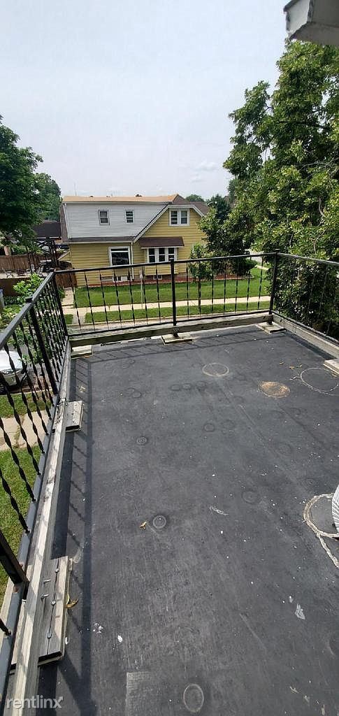 Building Photo - 2 br, 1 bath Duplex - 2202 North 55th Stre...