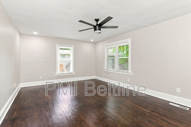 Building Photo - 1164 Sells Ave SW