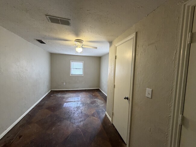 Building Photo - 2818 41st St