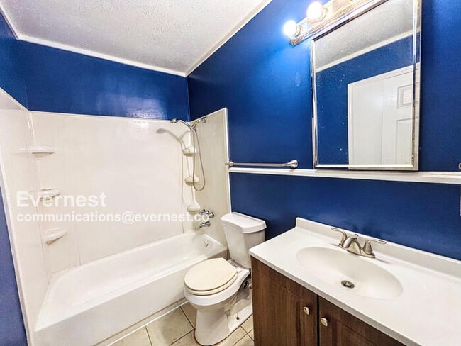 Building Photo - 6564 Abraham Lincoln Dr