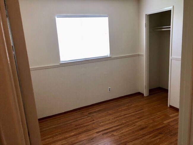 Building Photo - 7512 Wachtel Way