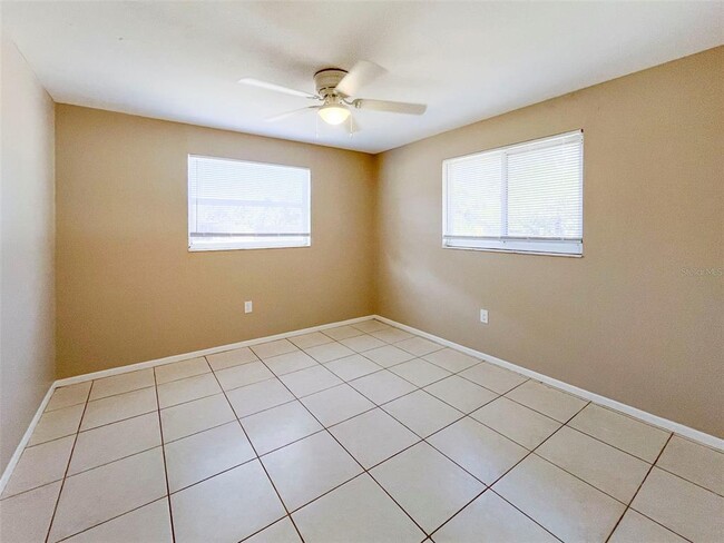 Building Photo - 5001 Bell Meade Dr