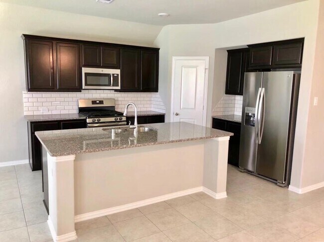Building Photo - 8411 Remington Bluff Ln