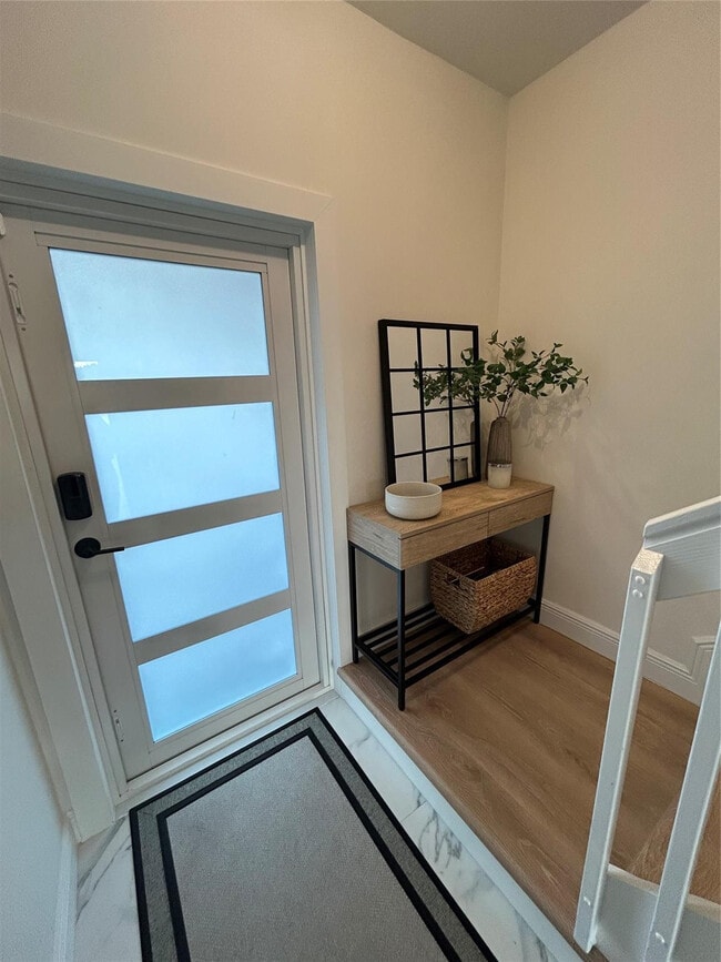 Building Photo - 711 SW 122nd Ave