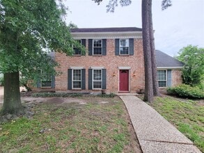 Building Photo - 13406 Glen Erica Dr