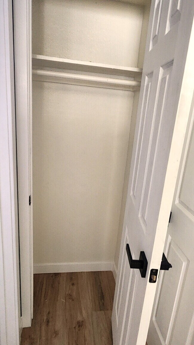 Building Photo - Updated 1BR in North Phoenix – New Kitchen...