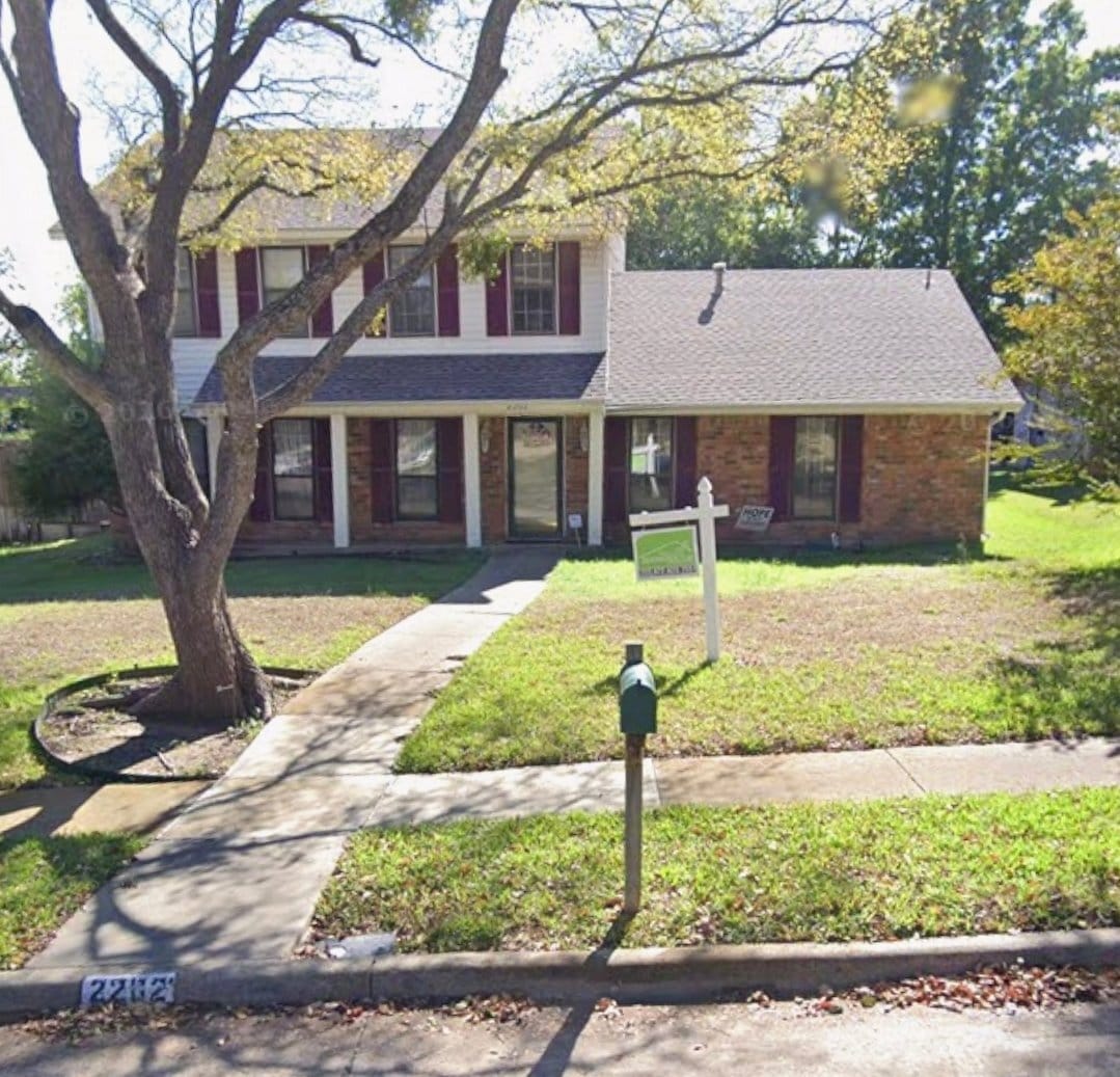 Building Photo - 2202 Shannon Ln
