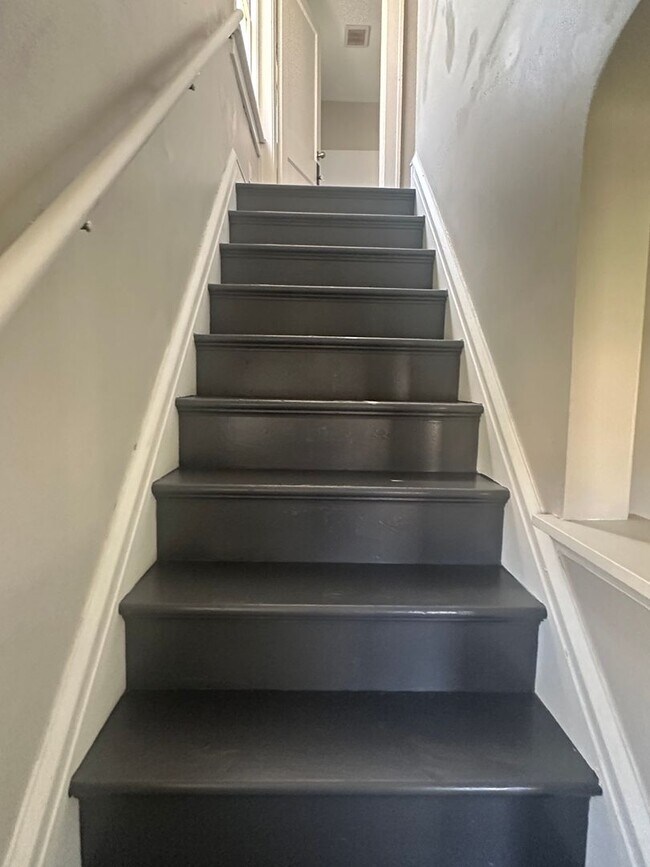 Building Photo - Collinwood 3 Bedroom Single