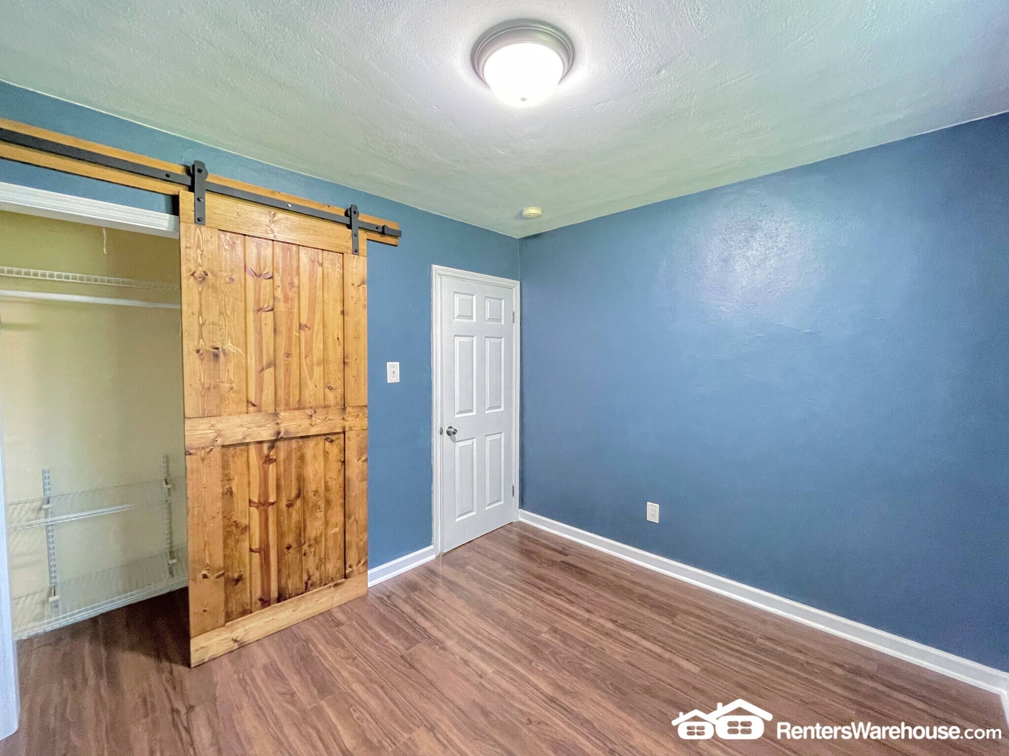 Building Photo - 3308 Hornsea Rd