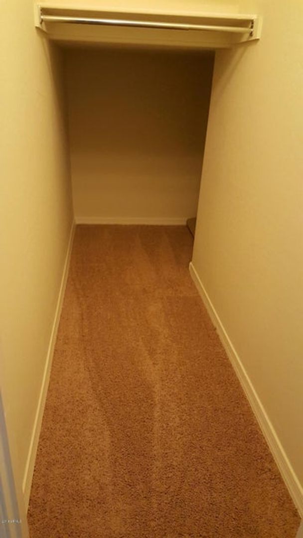 Building Photo - Beautiful 5 bed 3 bath home in Ocotillo Waters