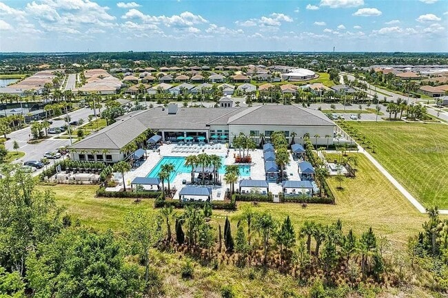 Building Photo - 15459 Santa Pola Dr