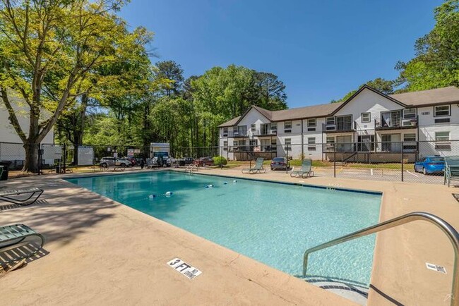 Building Photo - Spring Savings + One Month Free at Northlake Apartments in Tucker, GA