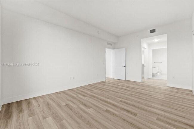 Building Photo - 101 Diplomat Pkwy