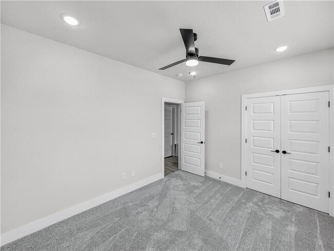 Building Photo - 7962 Teton Trl Ave