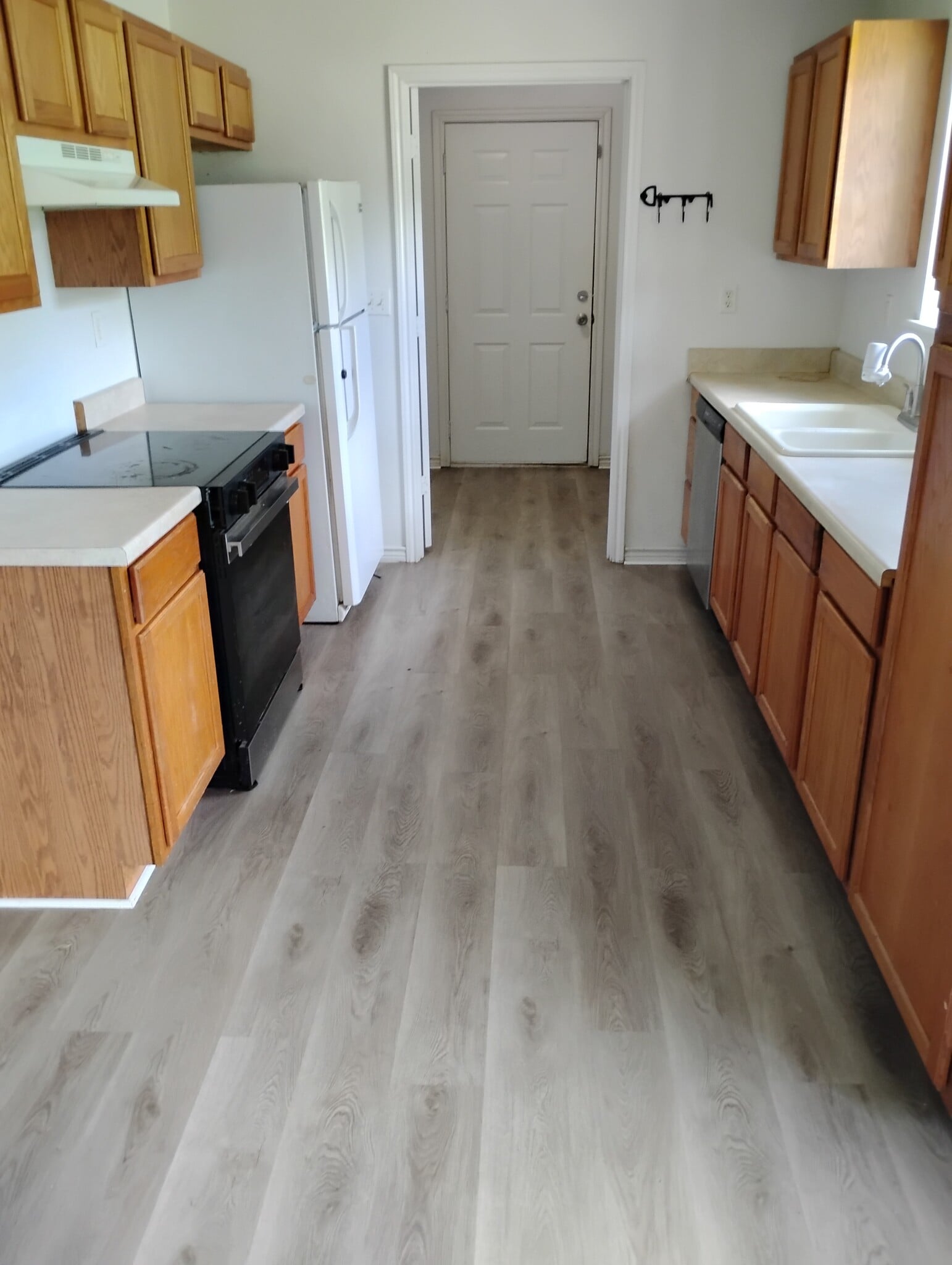 Kitchen - 4480 Benton Dr